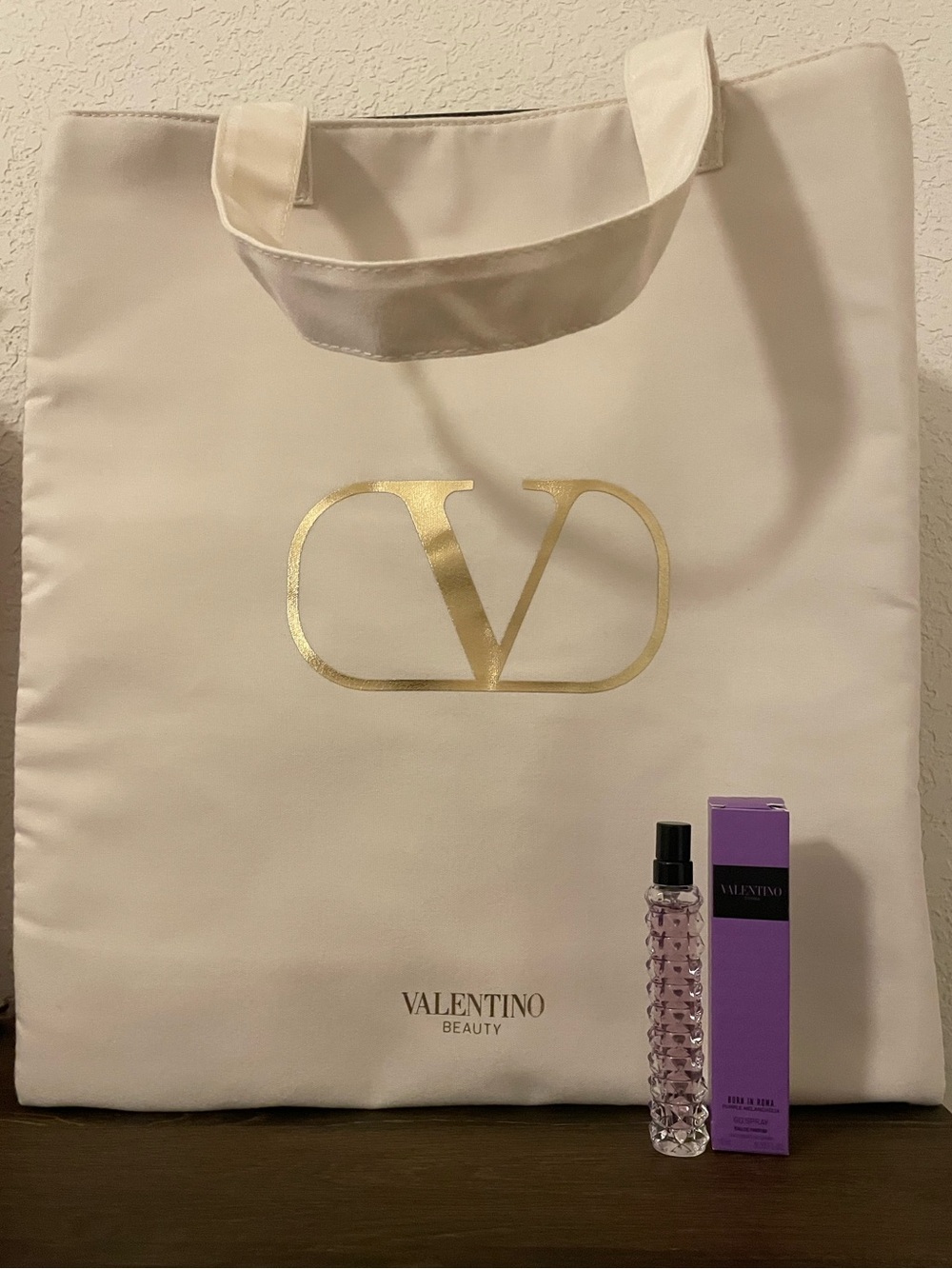 Valentino Beauty Large Cream Tote Bag Bundle NEW